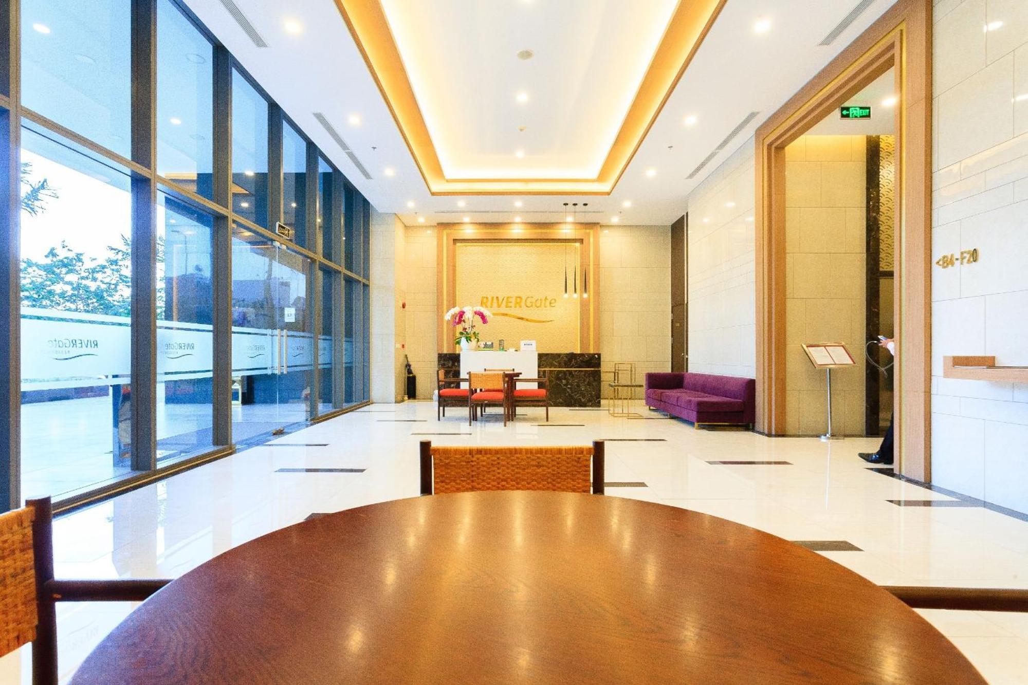 Henry Home - Rivergate Ho Chi Minh City Bagian luar foto