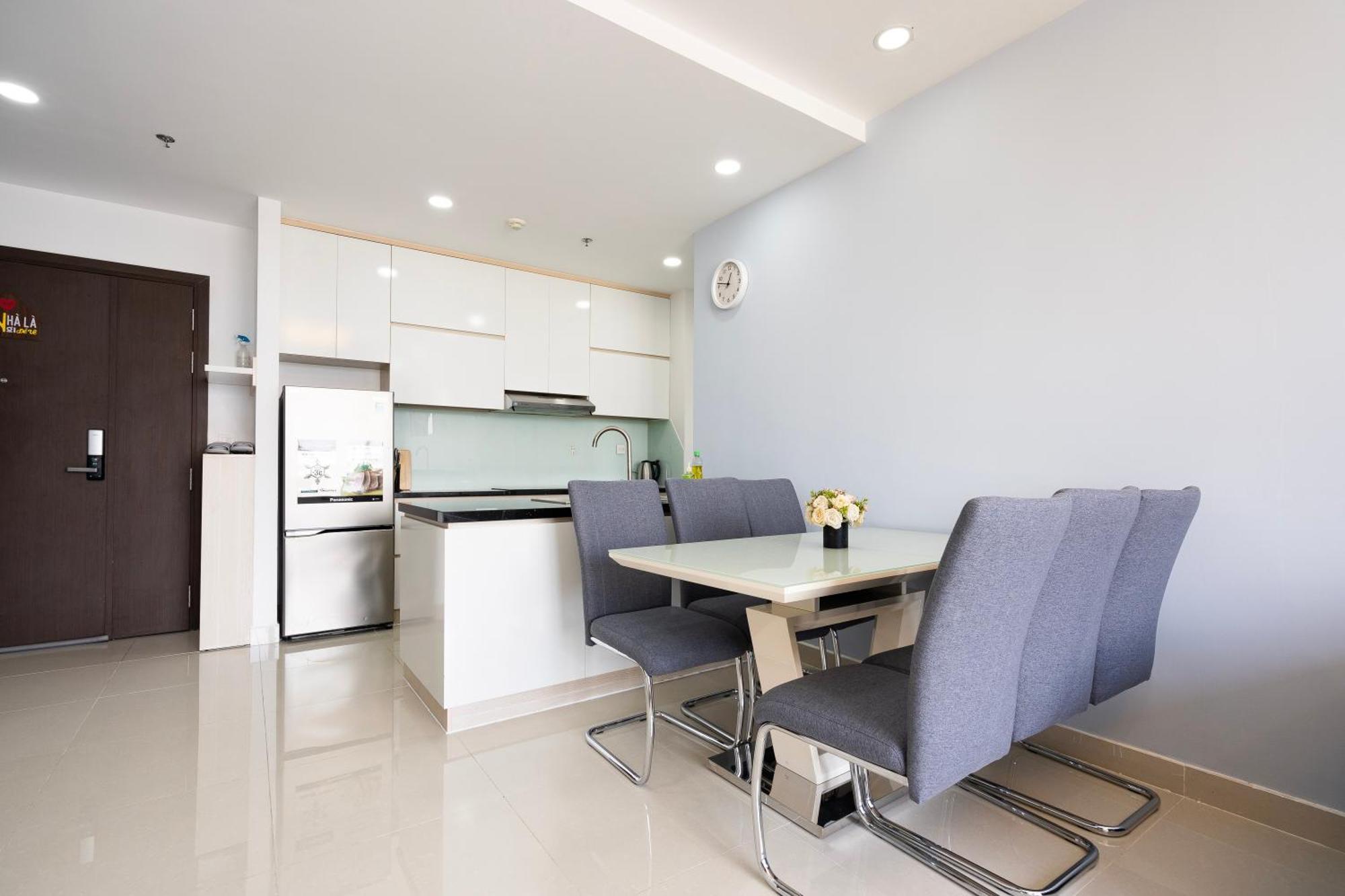 Henry Home - Rivergate Ho Chi Minh City Bagian luar foto