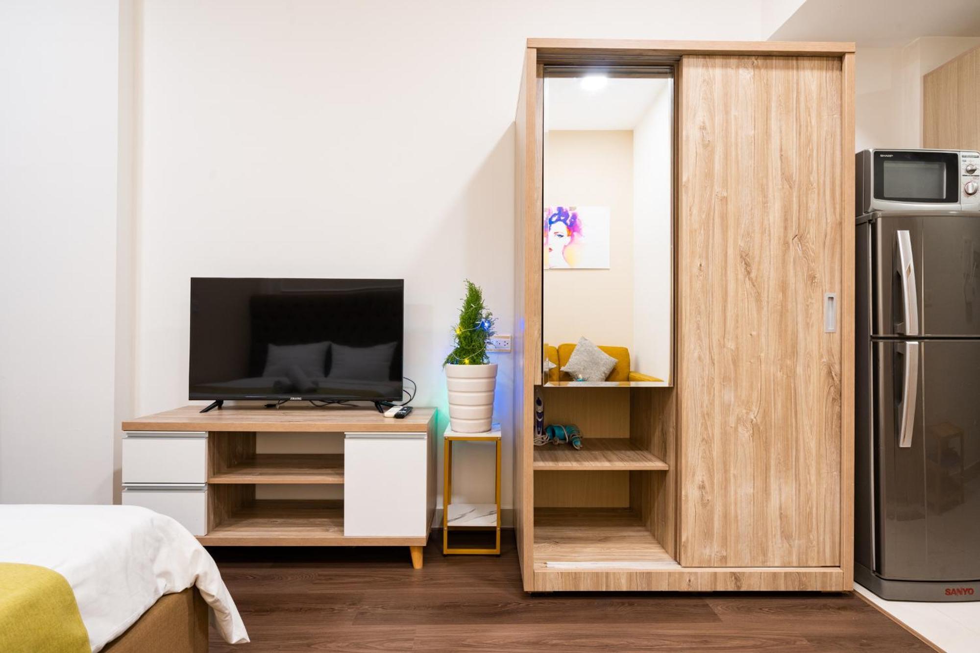 Henry Home - Rivergate Ho Chi Minh City Bagian luar foto